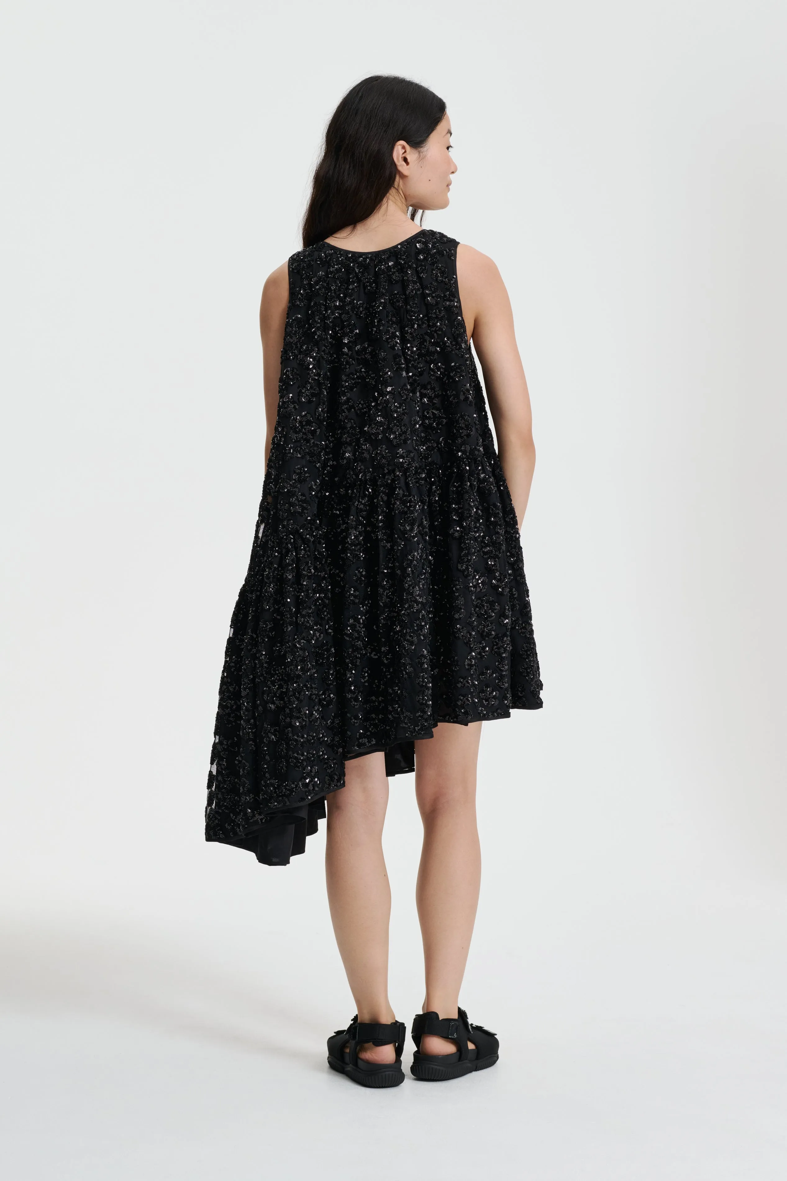 AZELIA | DRESS UME FLORAL SEQUINS BLACK