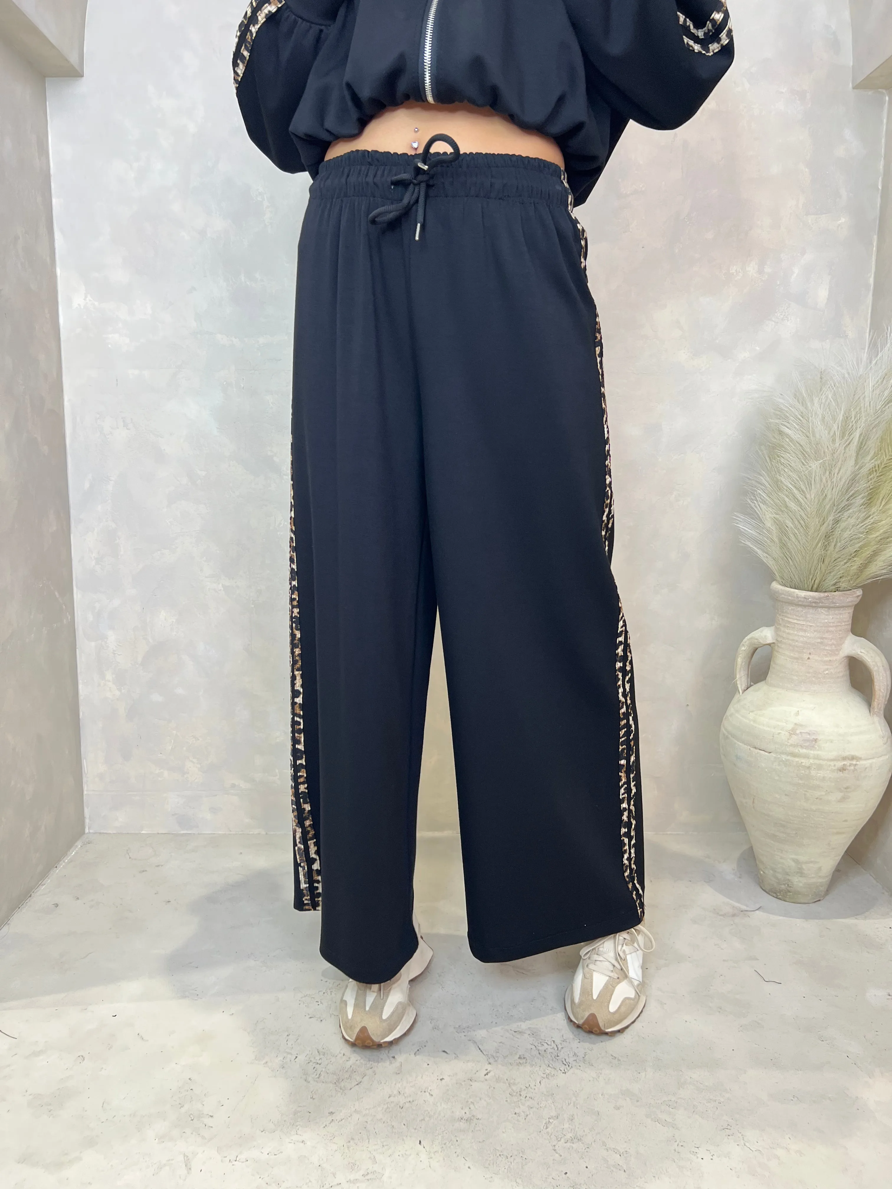 Black Leopard Print Trim Wide Leg Jogging Bottoms