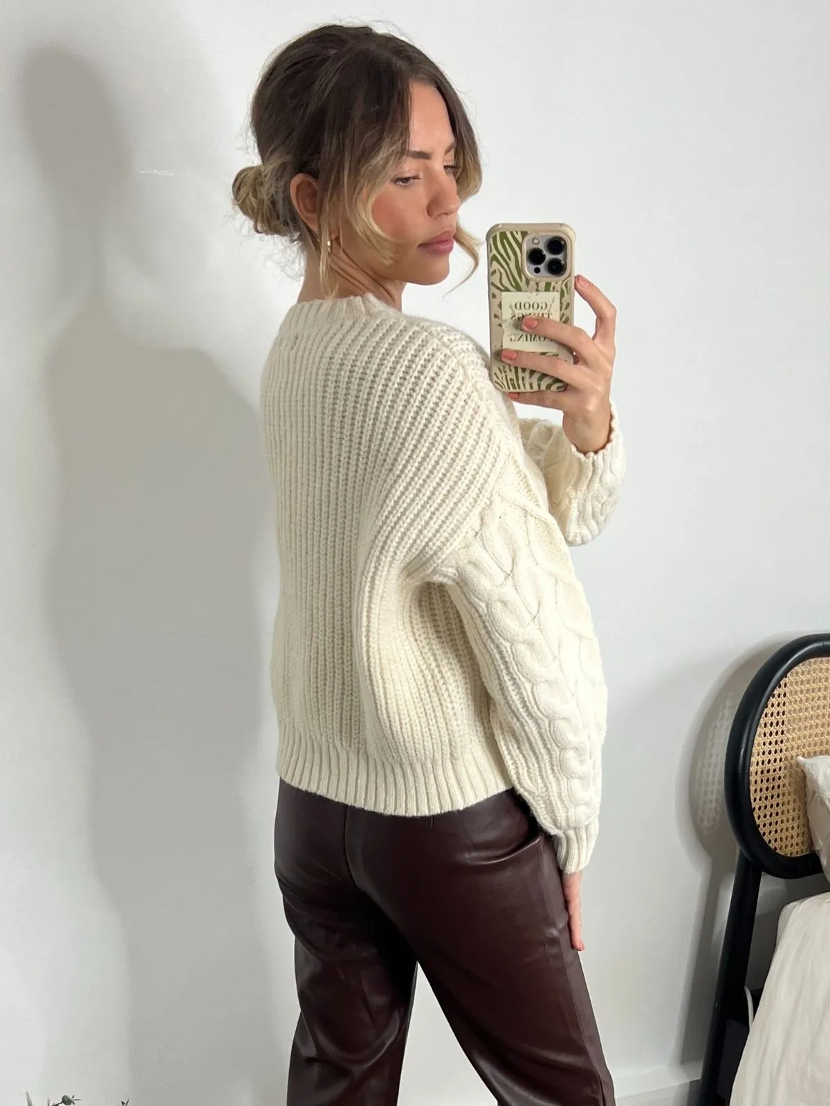 Juniper Chunky Cable Knit Jumper / Cream