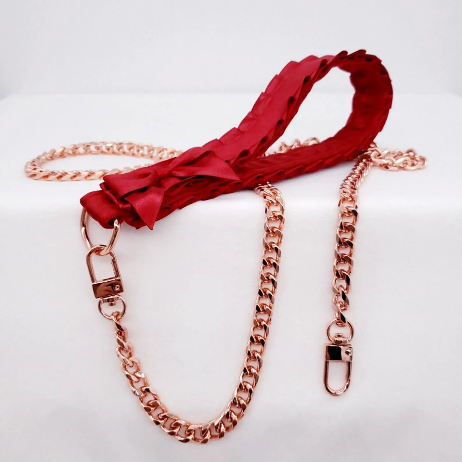 Red and Rose Gold Collar and Leash Set